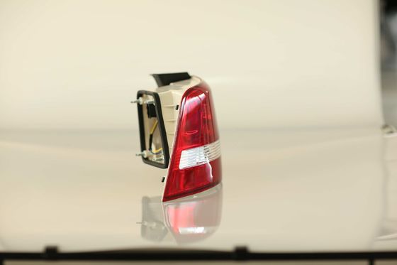 2009 2010 2011 2013 2012 Thay thế đèn hậu Volkswagen Passat